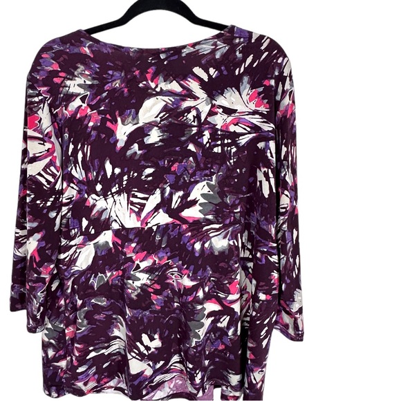 DAISY FUENTES new stretch top 1X purple/white/black wrap vneck elbow sleeves - Picture 4 of 4